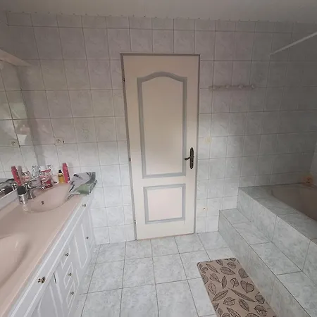 Habitación en casa particular L'écureuil Roux Motteville