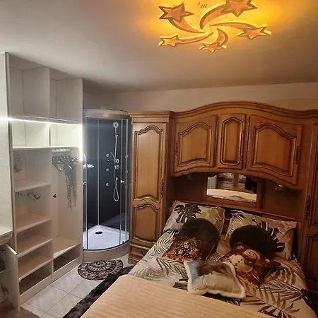 L'ecureuil Roux Privat bolig *